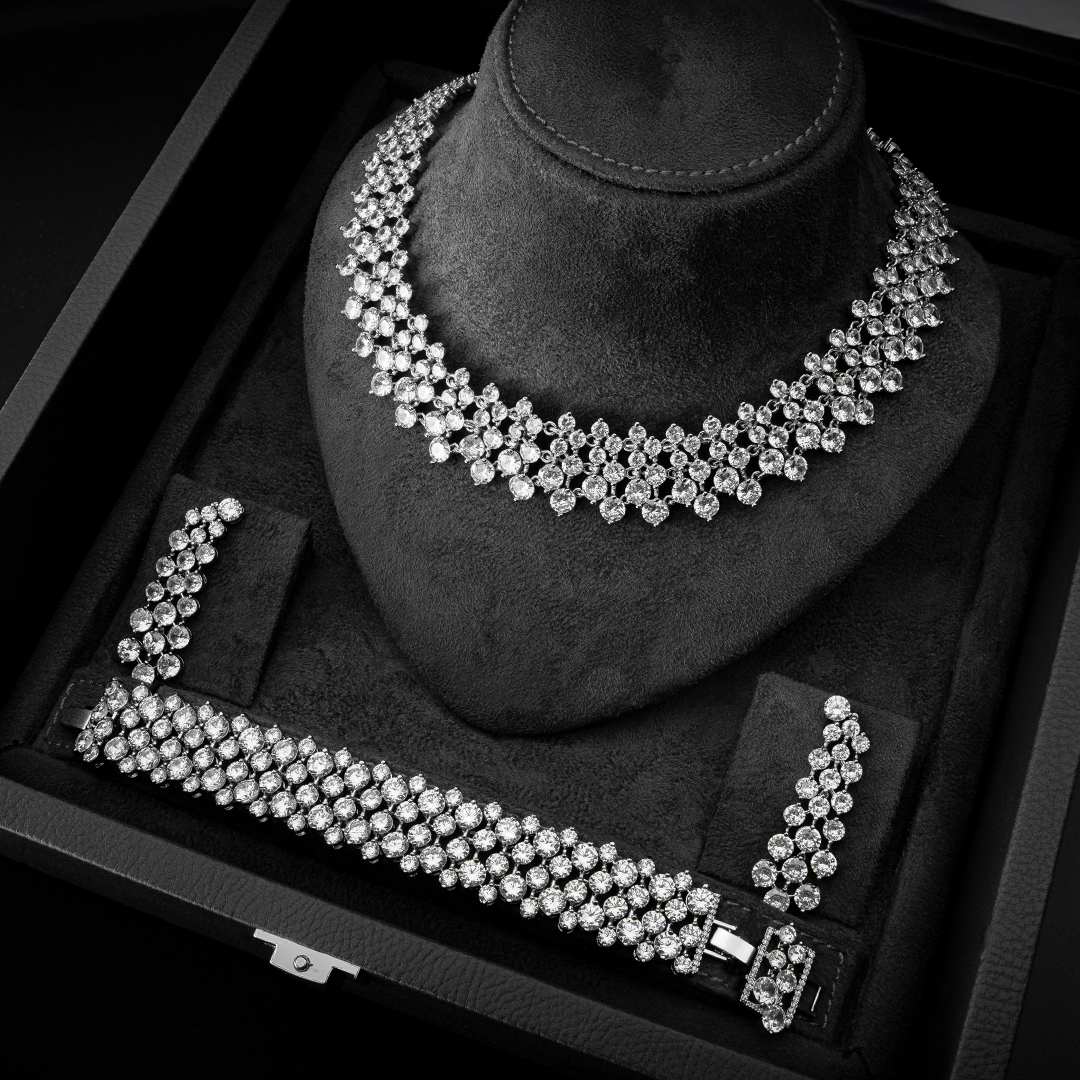 طقم فاخر ايطالي مع زيركون اصلي